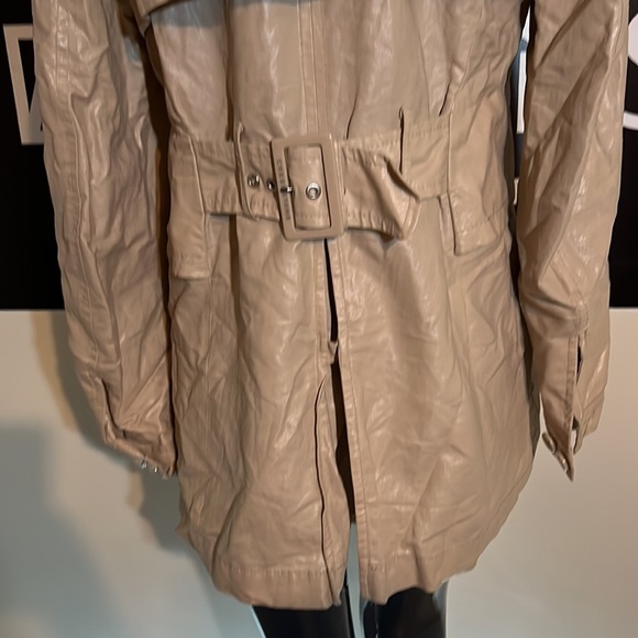 creenstone rain jacket size 8/10 - Picture 14 of 16